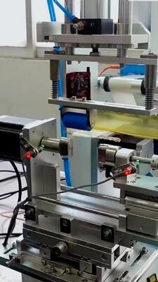 Semi-automatic Multi - Function Rolling Labeling Machine CH-616A for Plastic Boxes and Conical Bottles